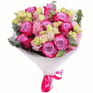 Arrangement of violet roses and eustomas with delivery Ryazan