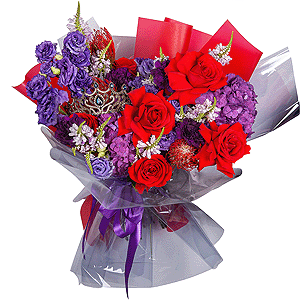 Blue/purple hydrangea - 2, Purple Lisianthus (Eustoma) - 2, Red rose Nina 50 cm - 9, Lilac carnation - 6, Veronica spray, Nutan, Decorative crown, Wrapping Paper