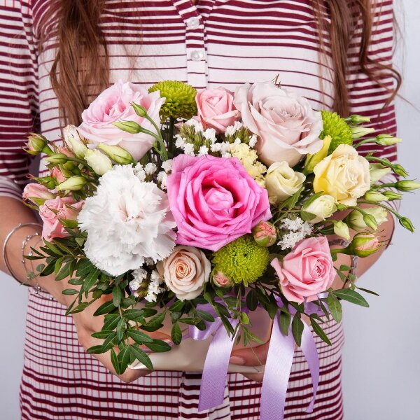Carnation white, cream - 5, Rose Powder 50 cm Ecuador (Quicksand, Menta) - 1, Spray rose: white, cream, light pink 50 cm - 2, Athos pom Feeling Green - 2, Pink rose 50 cm - 2, lisianthus - 1, Oasis, Wrapping Paper, Pistachio, White statice