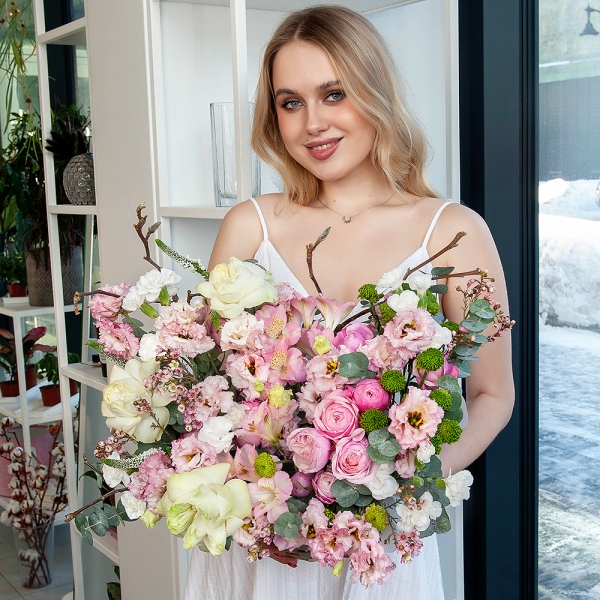 Alstromeria white, soft pink - 9, Spray peony rose Misty Bubbles, 50 cm - 3, Pink Lisianthus (Eustoma) - 5, Peony style roses - 3, White spray carnation - 12, Athos pom Feeling Green - 2, Small Basket, Oasis, Veronica spray, Waxflower (1 pc.), Artificial branch