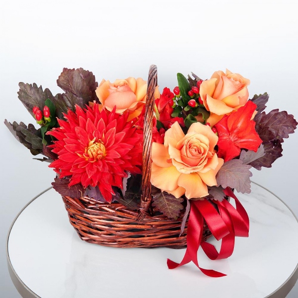 Red, Burgundy Dahlia - 1, Red Gladiolus - 1, Rose Orange 50 cm Ecuador (High Magic, High Yollow Magic) - 7, Small Basket, Oasis, Hypericum, Salal, Ribbon