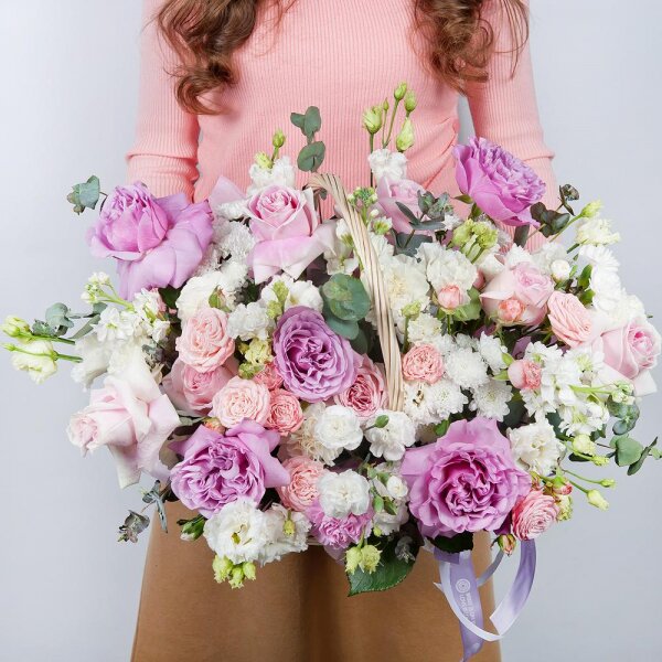 Rose Purple 50 cm Ecuador (Deep Water, Deep Purple, Moody Blue) - 6, Rose Pink 50 cm Ecuador (Chelo, Hermosa, Novia, Titanik, Engagement, Pink Mondiale) - 5, Carnation white, cream - 6, Peony rose pink 'OHara' - 3, Bright pink spray rose mix, 50 cm - 3, lisianthus - 2, White spray carnation - 4, White Matthiola - 3, Baltica White Spray Chrysanthemum - 4, Pink carnation - 4, Medium Basket, Oasis, Eucalyptus Cinerea, Wrapping Paper