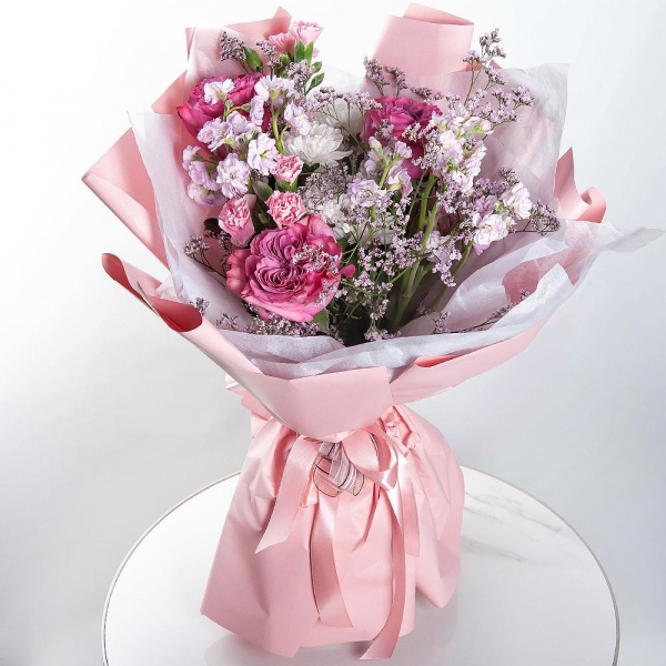 Peony rose Kahala 50 cm - 7, Baltica White Spray Chrysanthemum - 1, Matthiola Lilac - 3, Pink spray carnation - 6, Limonium (1 pc.), Wrapping Paper