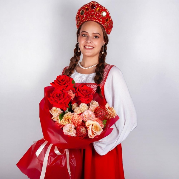 Red rose Nina 50 cm - 7, Cream Rose 50 cm Ecuador (Creme Caramel) - 4, Carnation white, cream - 5, Pink Lisianthus (Eustoma) - 2, Spray rose: white, cream, light pink 50 cm - 2,  Raspberry branch, Wrapping Paper, Nutan