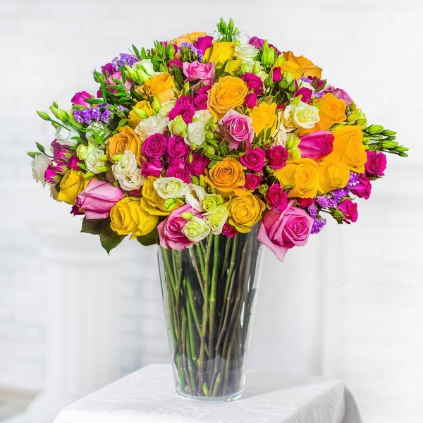lisianthus - 14, Bright pink spray rose mix, 50 cm - 14, Pink rose 50 cm - 15, Yellow rose 50 cm - 30, Pink Statice, Pistachio, Ribbon