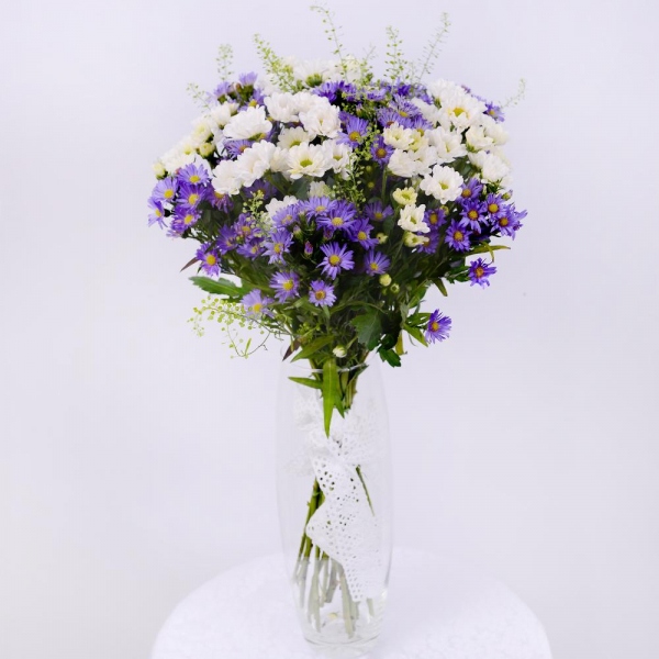 Santini White Spray Chrysanthemum - 7, Lilac aster - 5, Green bell (1 pc.), Ribbon