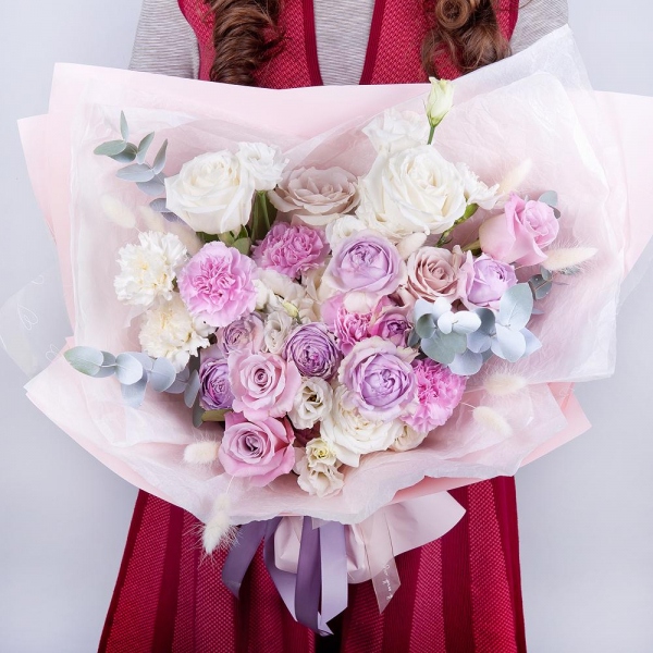 Spray peony rose Misty Bubbles, 50 cm - 3, White rose 50 cm - 5, Rose Powder 50 cm Ecuador (Quicksand, Menta) - 3, Lilac rose Bounty Way, 50 cm - 5, lisianthus - 3, Carnation white, cream - 4, Pink carnation - 4, Eucalyptus Cinerea, Dried flowers decor, Wrapping Paper