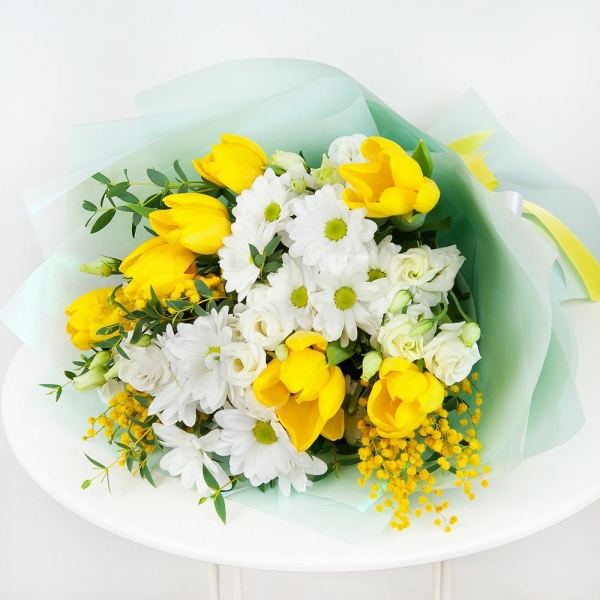 Bacardi White Spray Chrysanthemum - 3, lisianthus - 3, Yellow tulip - 9, Mimosa - 2, Eucalyptus parvifolia (1 pc.), Wrapping Paper