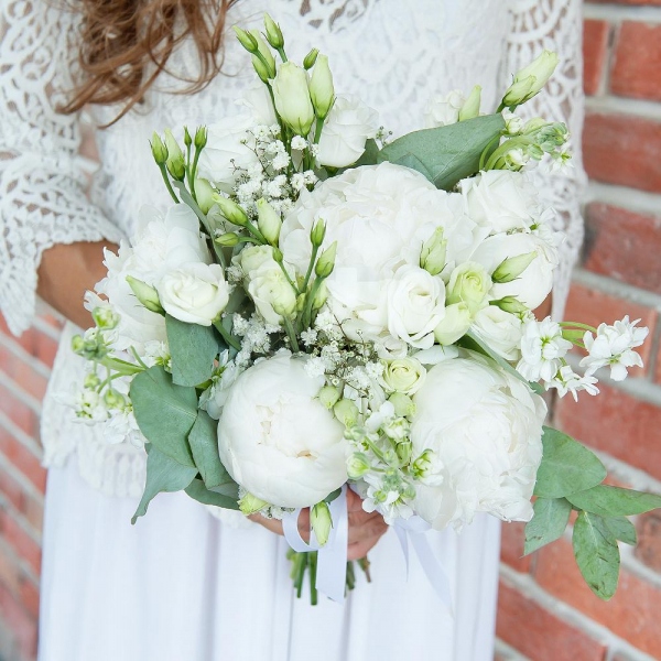 Peony white - 5, lisianthus - 5, White Matthiola - 5, Gypsophila - 3, Eucalyptus Cinerea, Ribbon