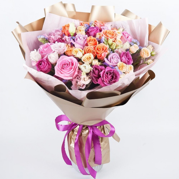 Pink rose 50 cm - 15, Spray rose: yellow, orange 50 cm - 3, Pink Lisianthus (Eustoma) - 5, Spray rose: white, cream, light pink 50 cm - 4, Bright pink spray rose mix, 50 cm - 5, Blue Statice, Wrapping Paper