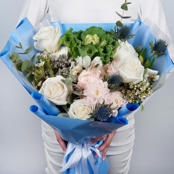 White rose 50 cm - 7, Baltica Pink Spray Chrysanthemum - 2, Alstromeria white, soft pink - 2, Brassica, Eryngium, Brunia Green Lanuginosa (1 pc.), Waxflower (1 pc.), Eucalyptus, Wrapping Paper