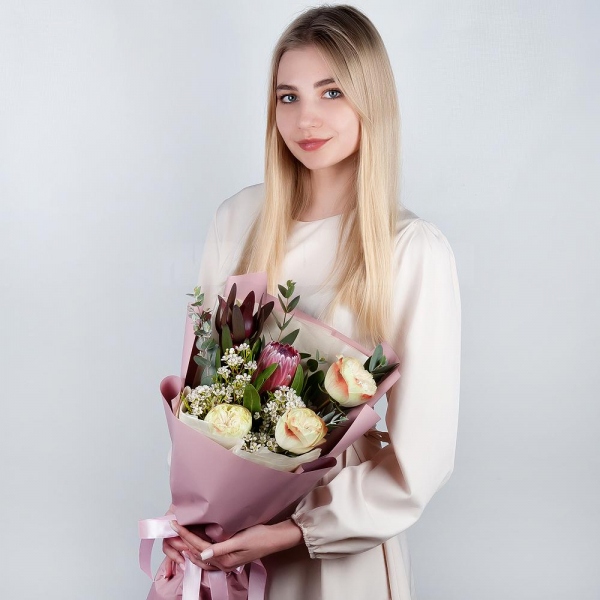 Peony style roses - 5, Protea, Waxflower (1 pc.), Leukodendron, Eucalyptus Cinerea, Wrapping Paper