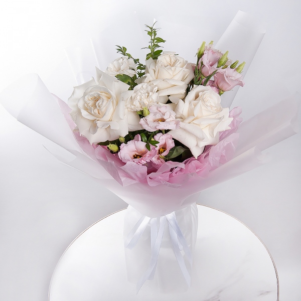 Pink Lisianthus (Eustoma) - 1, White rose 50 cm Ecuador - 3, Carnation white, cream, Pistachio, Wrapping Paper