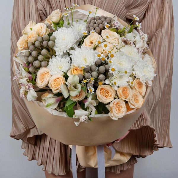 Spray rose: white, cream, light pink 50 cm - 4, Baltica White Spray Chrysanthemum - 3, Alstromeria white, soft pink - 5, Chamomile - 3, Brunia Green Lanuginosa (1 pc.), Wrapping Paper