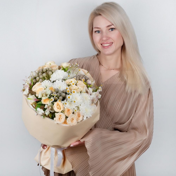 Spray rose: white, cream, light pink 50 cm - 4, Baltica White Spray Chrysanthemum - 3, Alstromeria white, soft pink - 5, Chamomile - 3, Brunia Green Lanuginosa (1 pc.), Wrapping Paper