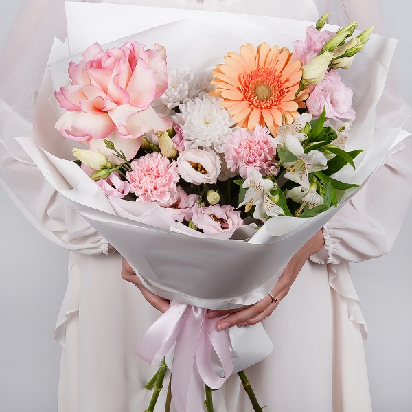 Rose Esperance - 1, Cream gerbera - 1, Baltica White Spray Chrysanthemum - 2, Alstromeria white, soft pink - 3, Pink carnation - 2, Pink Lisianthus (Eustoma) - 2, Wrapping Paper